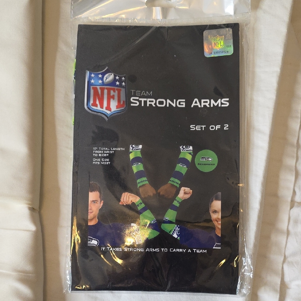 Seahawks NFL Team Strong Arms Unisex - Blue and Green New Arm Warmers